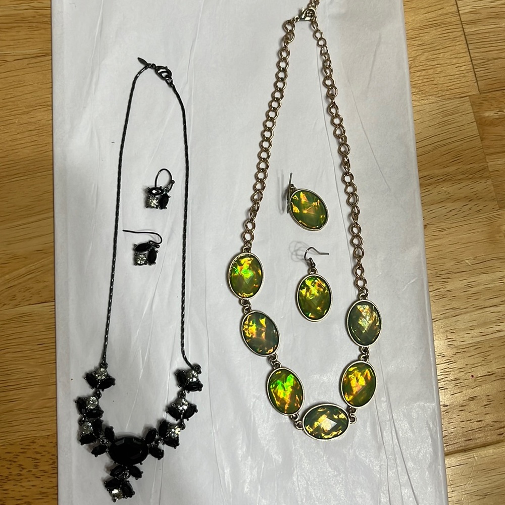 2 Necklace and Earrings Set